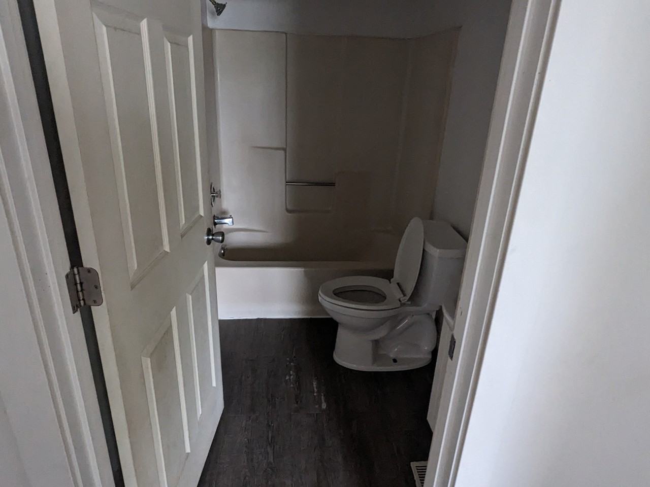 839 Division St #839 - Photo 5 of 10