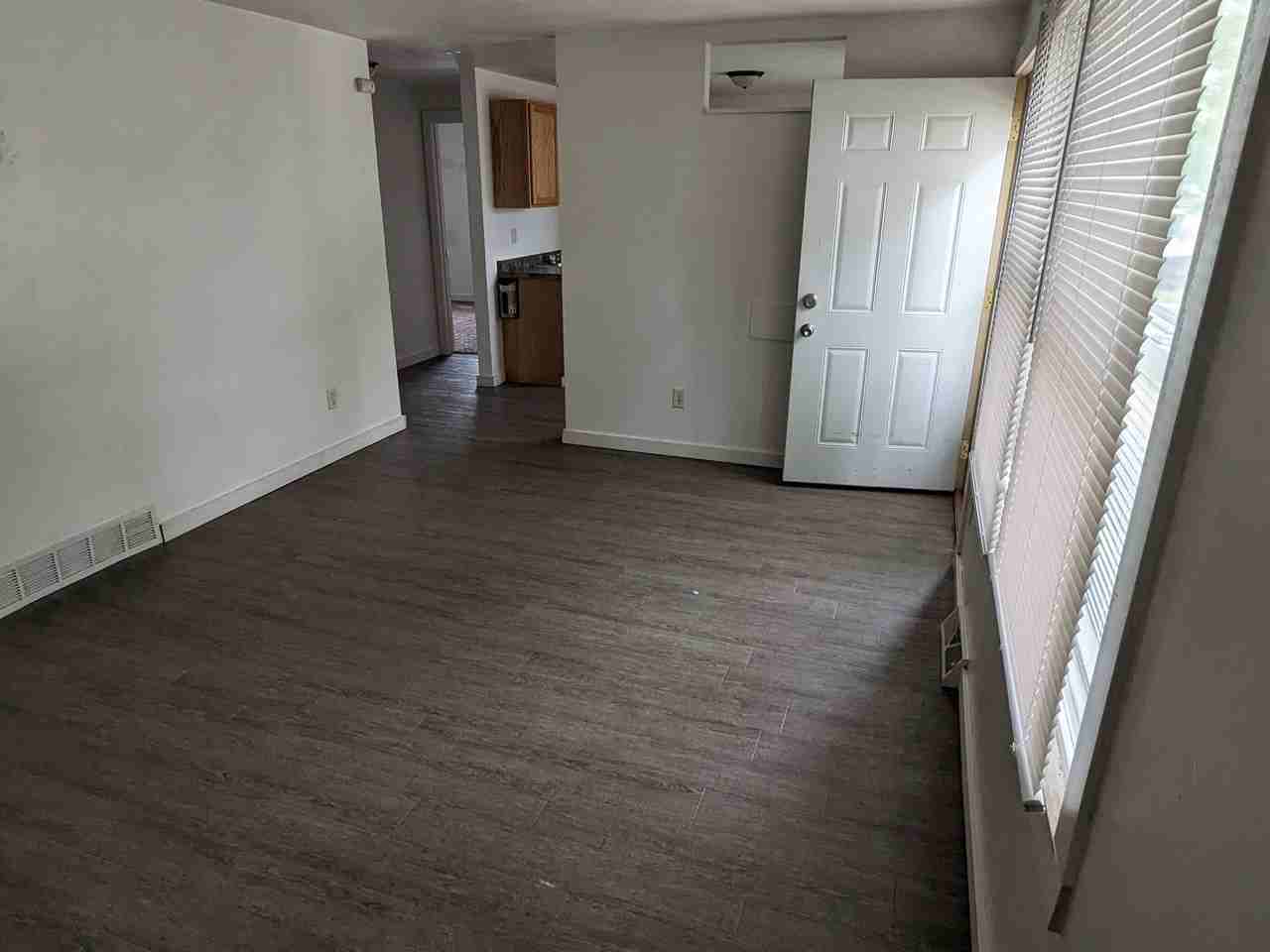 839 Division St #839 - Photo 2 of 10