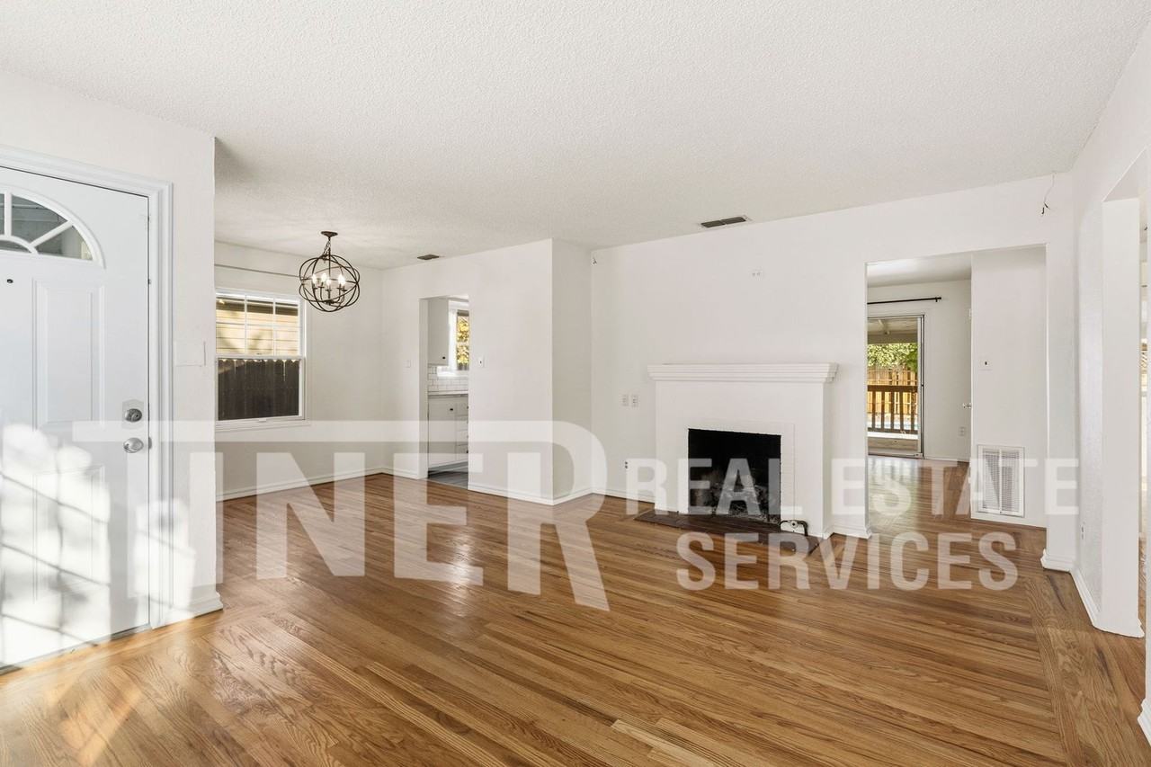 4739 61st Street - Photo 3 of 27