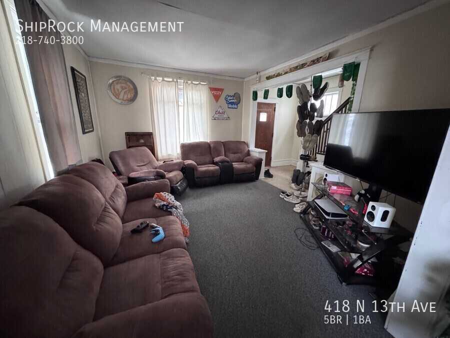 418 N 13th Ave E - Photo 3 of 15