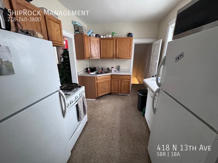 418 N 13th Ave E - Photo 6 of 15