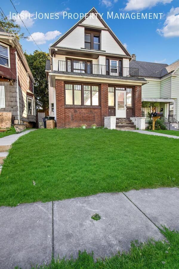 41 Parkview Avenue #1 - Photo 2 of 17