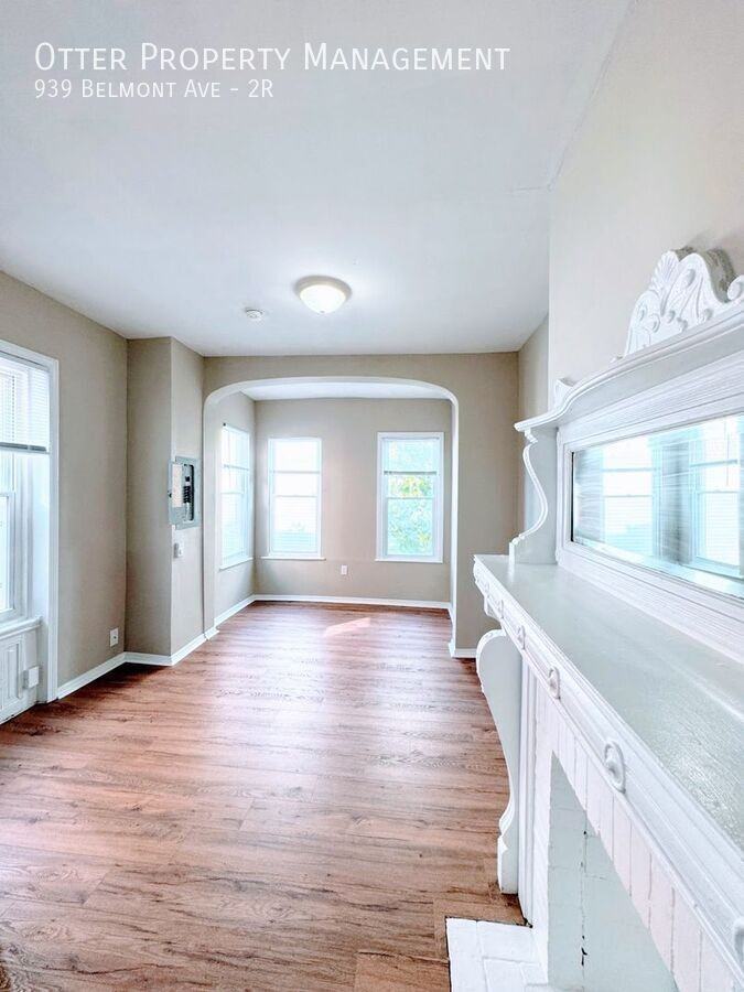 939 Belmont Ave #2R - Photo 7 of 25