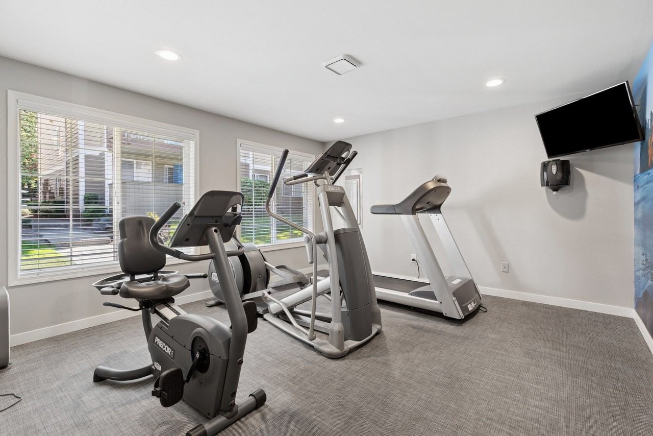 Mirabella - Photo 3 of 30