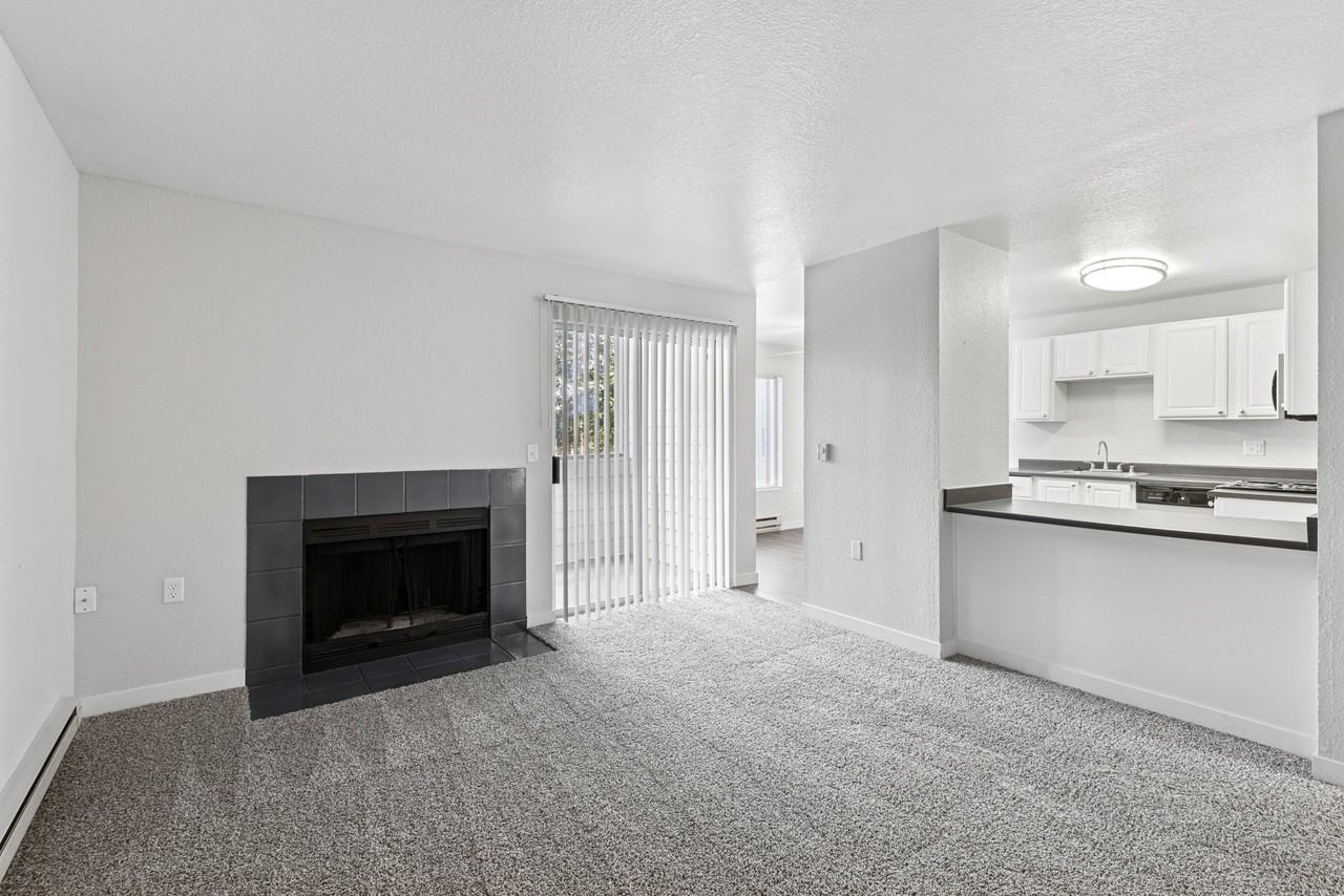 Nickel Creek - Photo 2 of 28