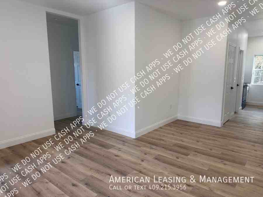 1003 Lynn St #D - Photo 2 of 8