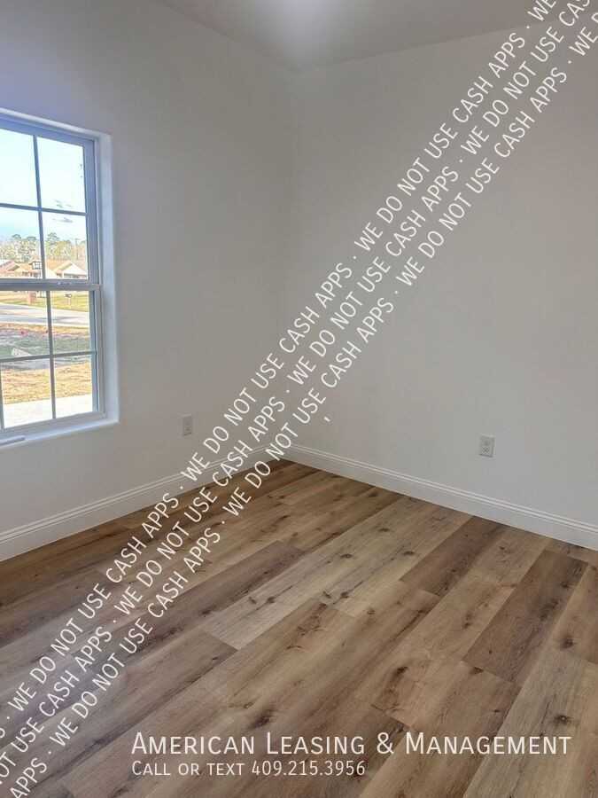 1003 Lynn St #D - Photo 4 of 8