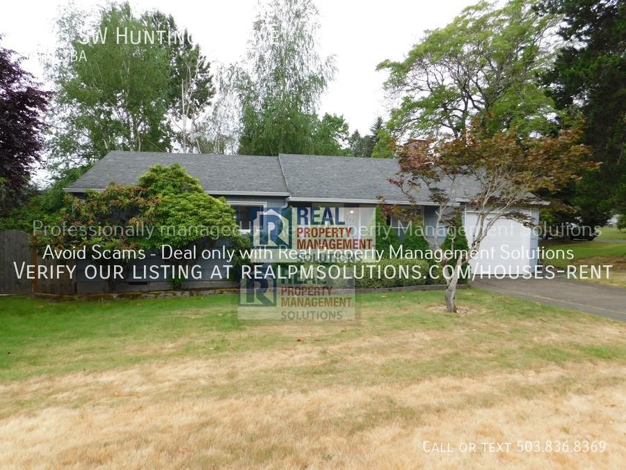 2045 Southwest Huntington Avenue - Photo 2 of 41