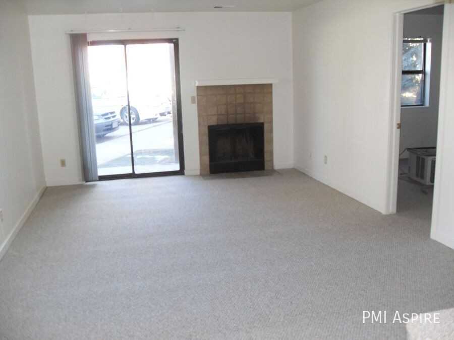 225 East 8th Avenue - Photo 2 of 4