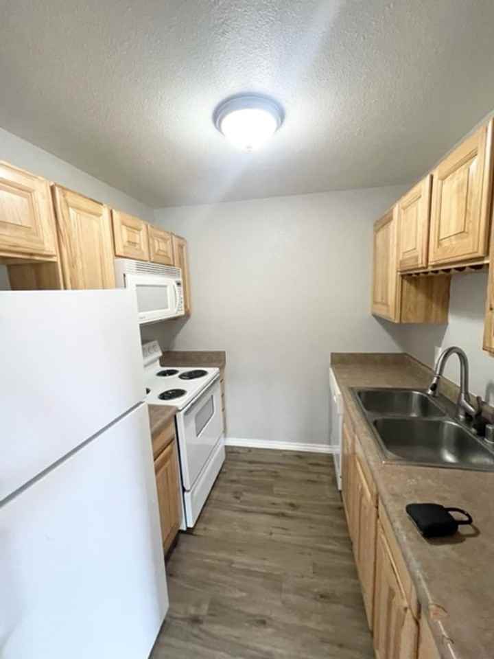 425 East Fountain Place #104 - Photo 4 of 22