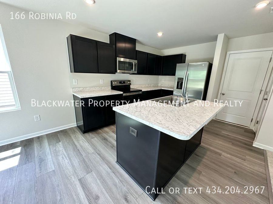 166 Robinia Rd - Photo 7 of 23