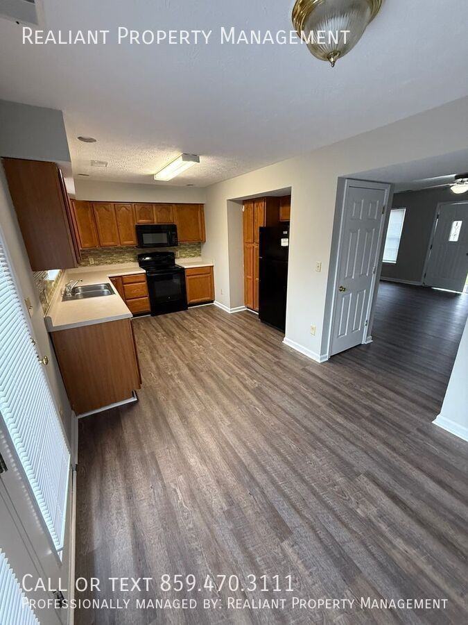 223 Tan Bark Dr - Photo 4 of 17