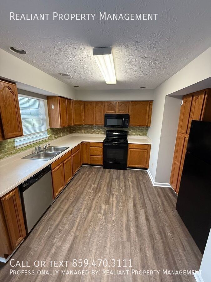 223 Tan Bark Dr - Photo 5 of 17