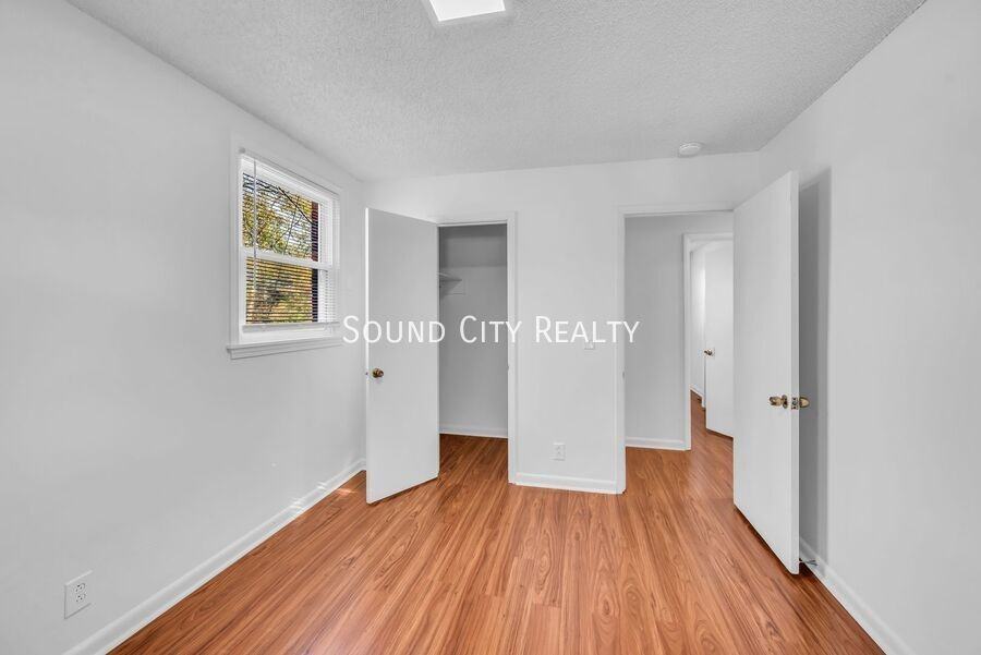 3232 Hinkle Dr - Photo 5 of 25