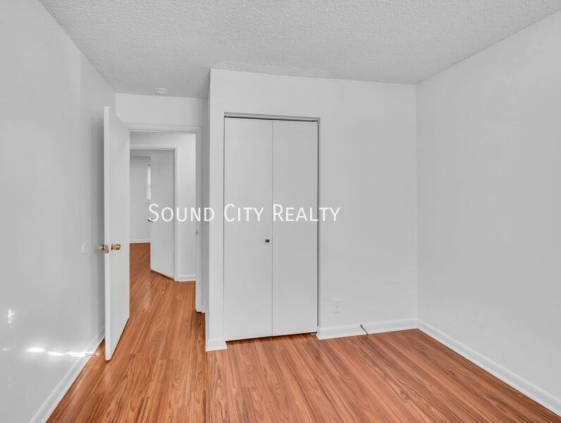 3232 Hinkle Dr - Photo 7 of 25