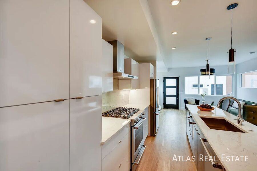 1230 25th St #1230 - Photo 4 of 8