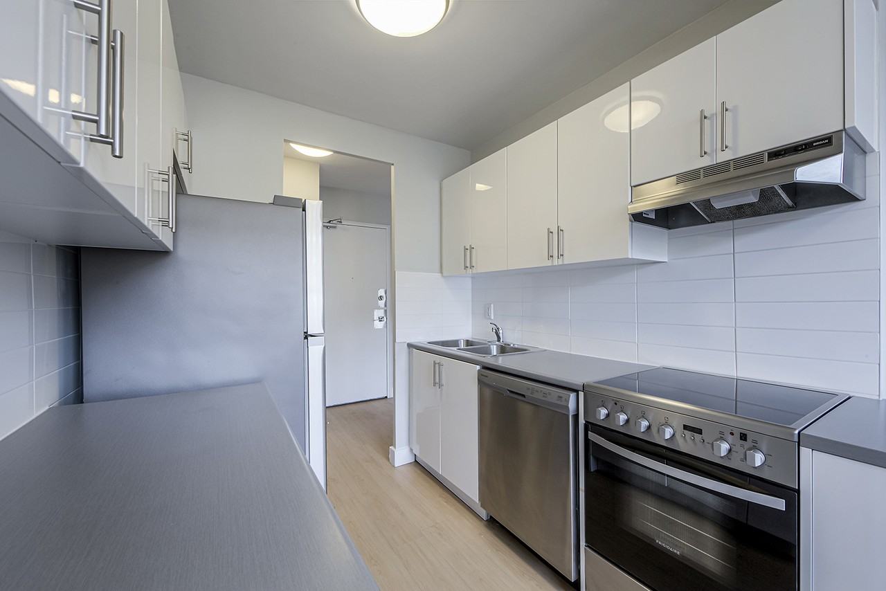 8 Milepost Place, Toronto - Photo 2 of 20