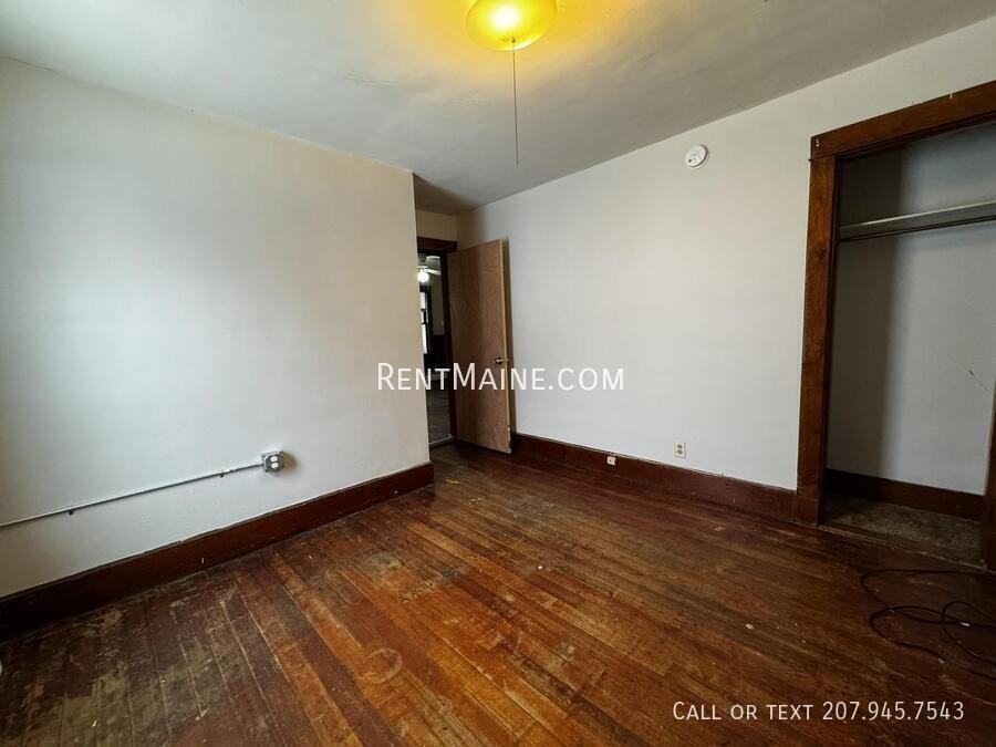 172 College Ave #4 - Photo 5 of 9