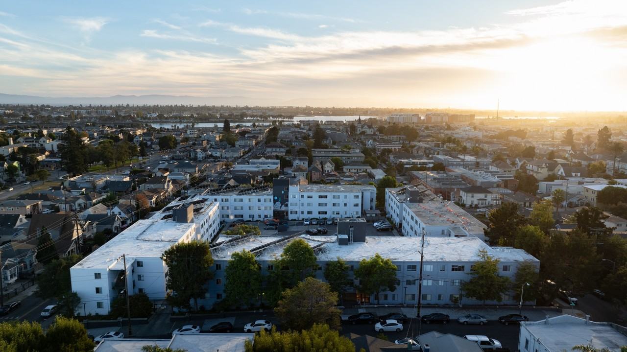 ArtHaus Oakbrook - Photo 3 of 39