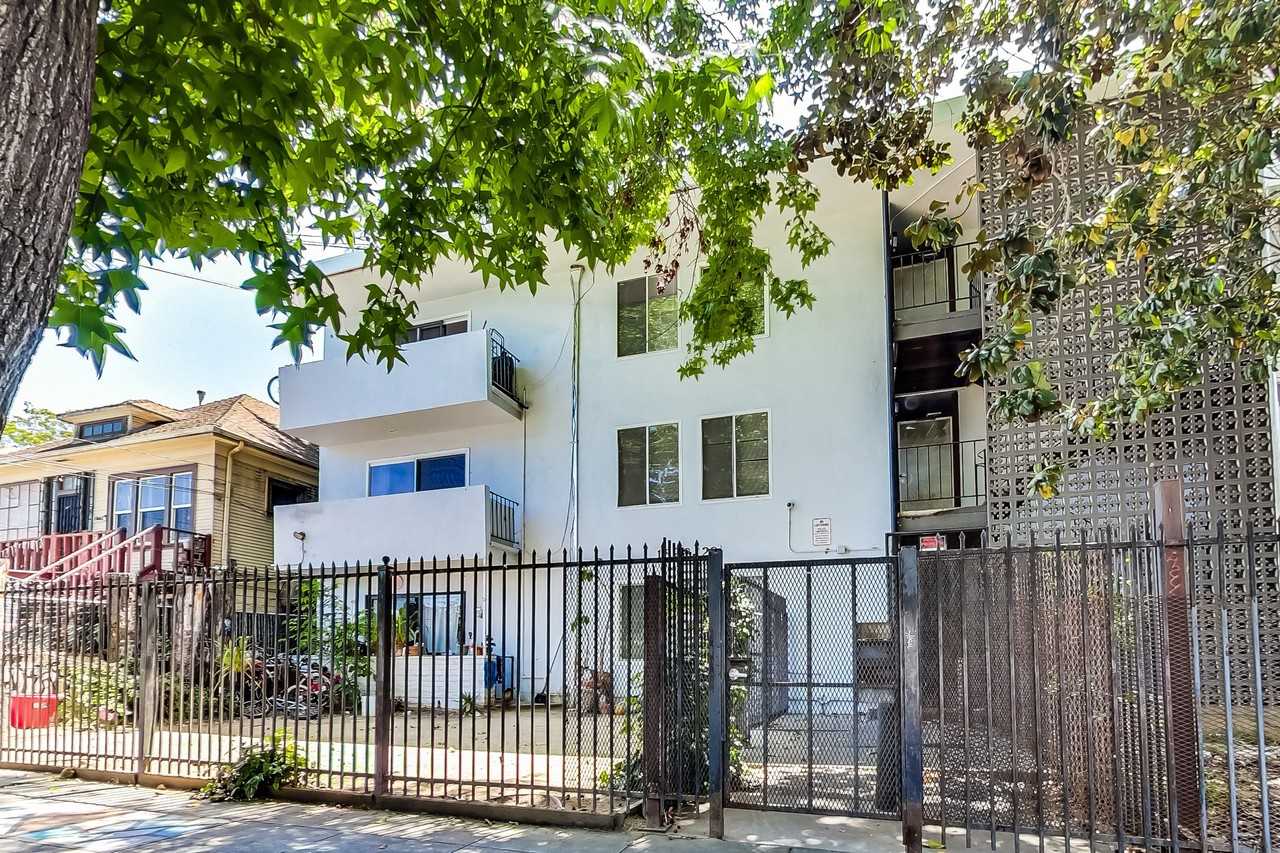 1828 28th Avenue - Photo 2 of 17