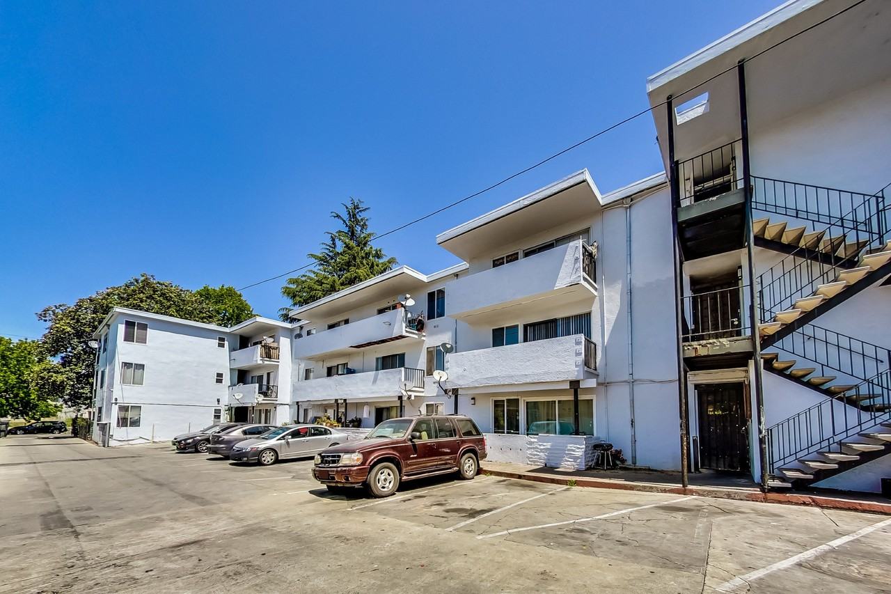 1828 28th Avenue - Photo 4 of 17