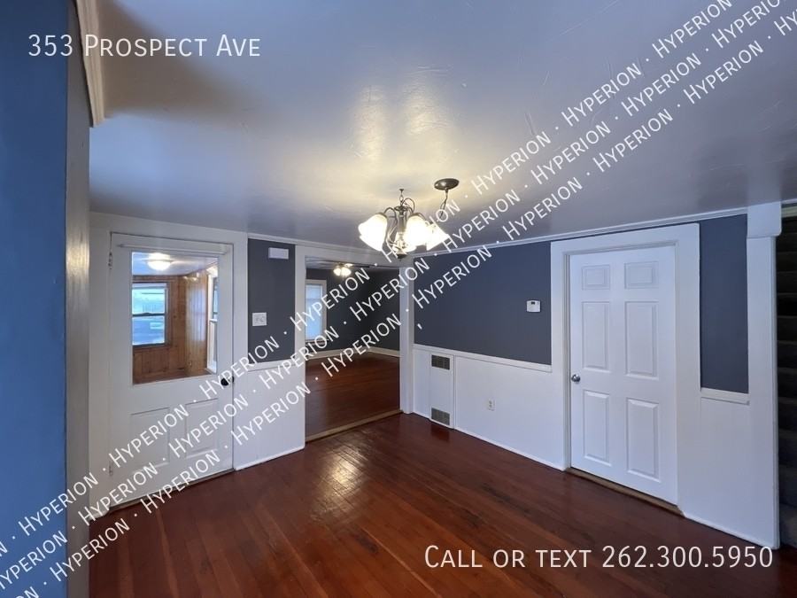 353 Prospect Ave - Photo 4 of 31