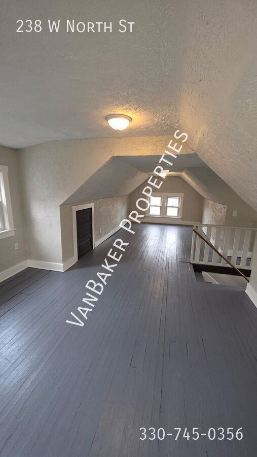 238 West North Street