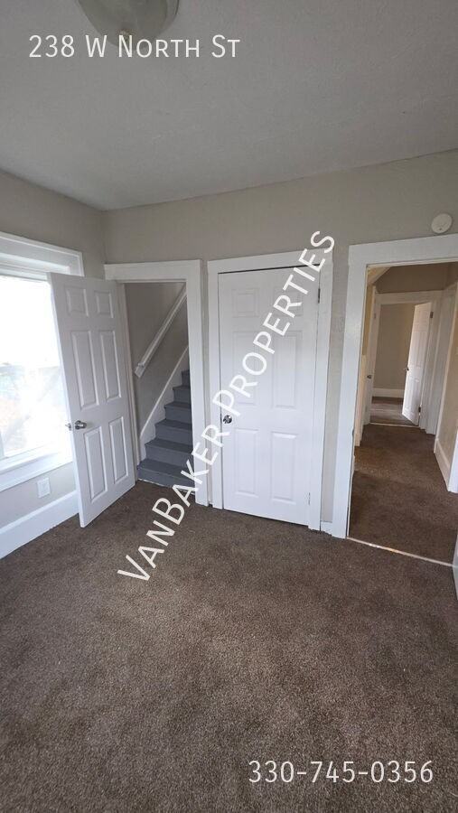 238 W North St - Photo 3 of 20
