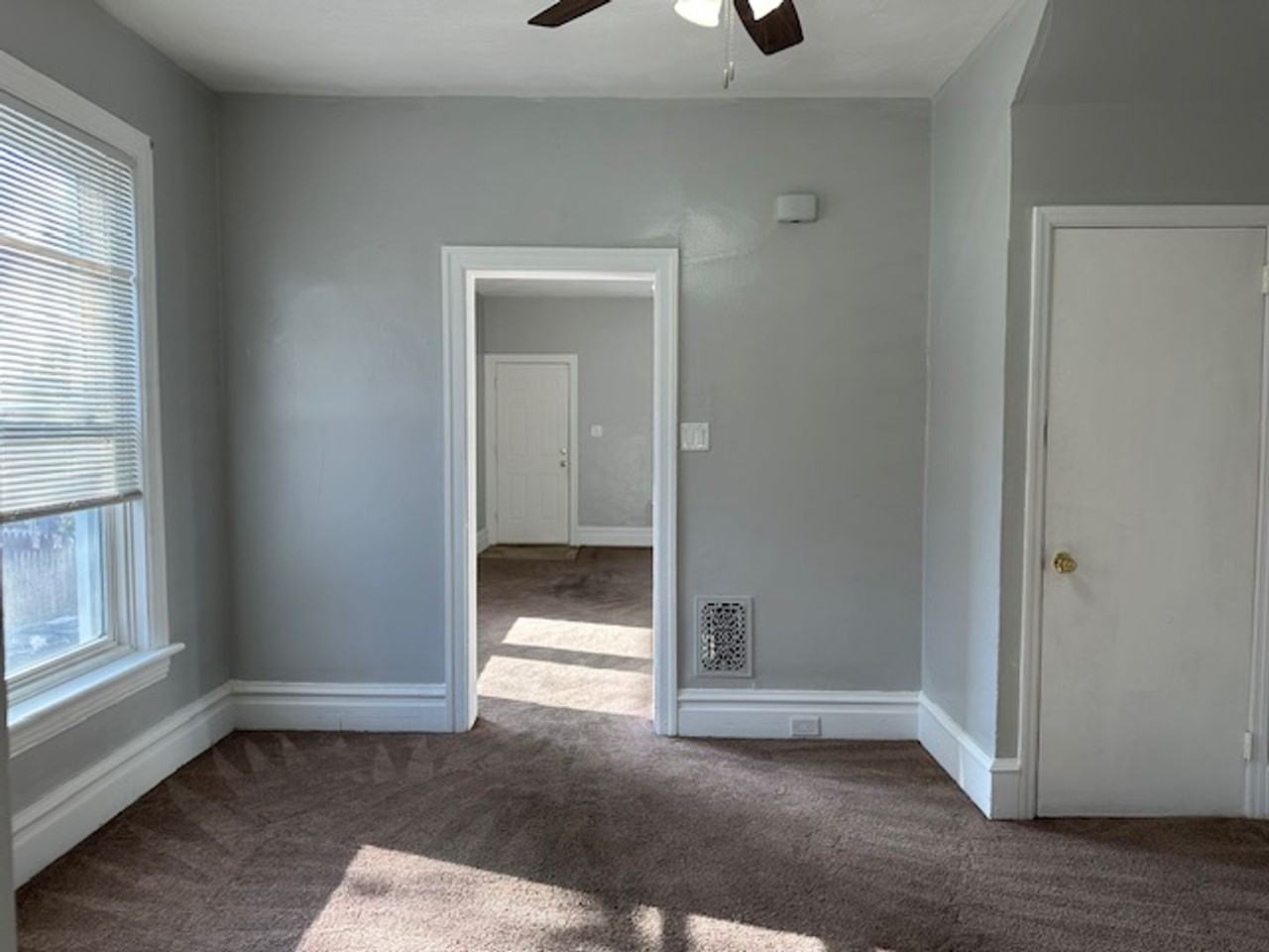 231 S 19th St - Photo 5 of 13