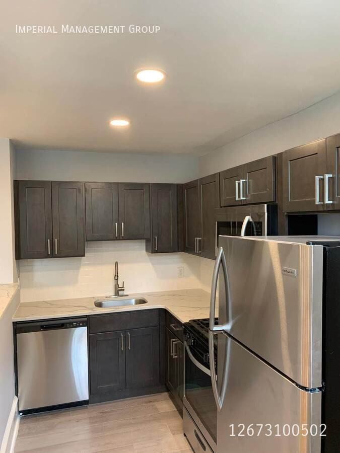 615 E Vernon Rd #204 - Photo 4 of 14