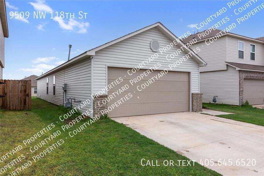 9509 Northwest 118th Street - Photo 2 of 34