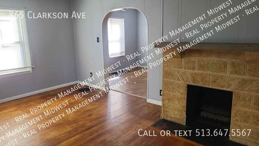 865 Clarkson Ave - Photo 3 of 17