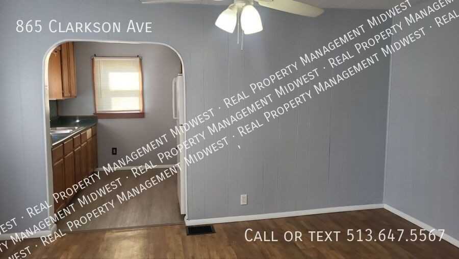 865 Clarkson Ave - Photo 5 of 17