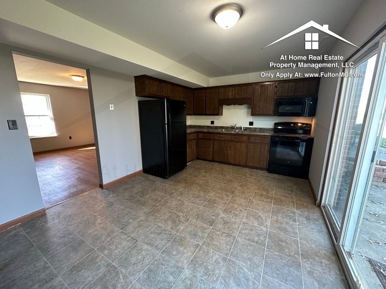 531 Collier Ln - Photo 5 of 22