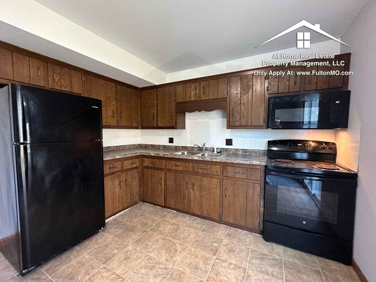 531 Collier Ln - Photo 7 of 22