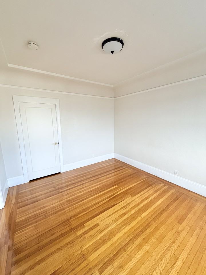 2530 Balboa Street #4 - Photo 5 of 7