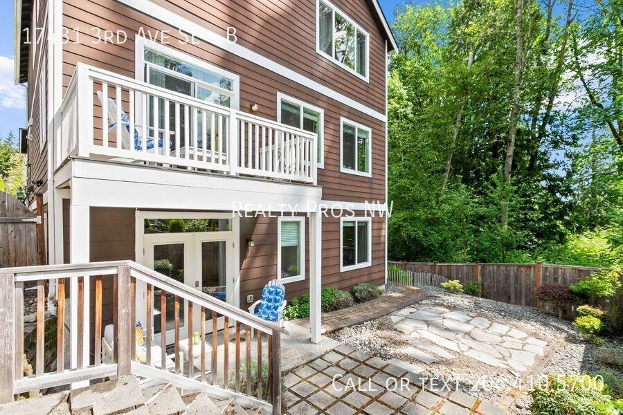 17431 3rd Avenue Southeast #B - Photo 2 of 14