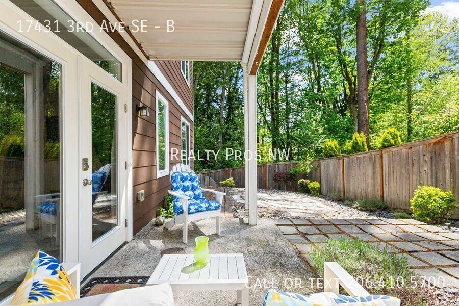 17431 3rd Avenue Southeast #B - Photo 3 of 14