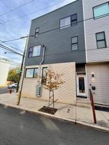 2722 W Master St #B - Photo 1 of 1