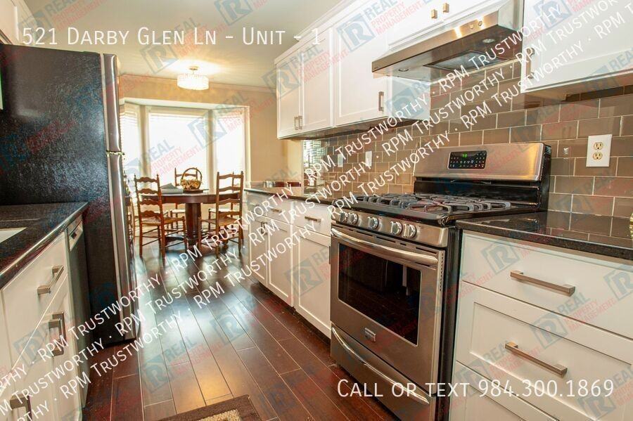 521 Darby Glen Lane #1 - Photo 6 of 24
