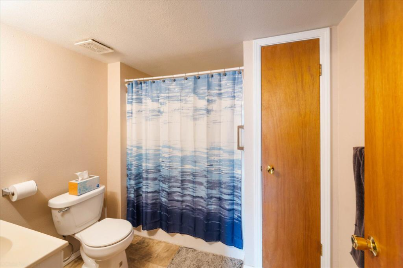 604 Michigan Ave #1 - Photo 5 of 6