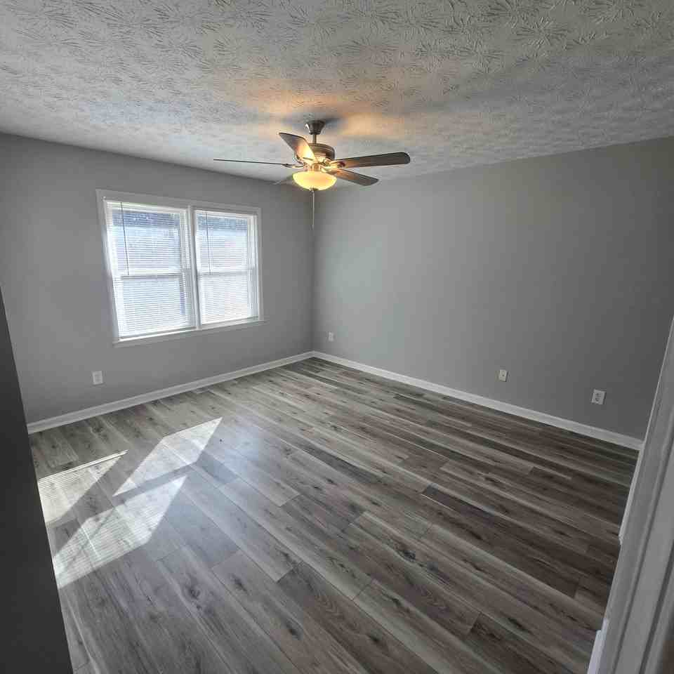 116 Hudson Bridge Ct - Photo 7 of 15