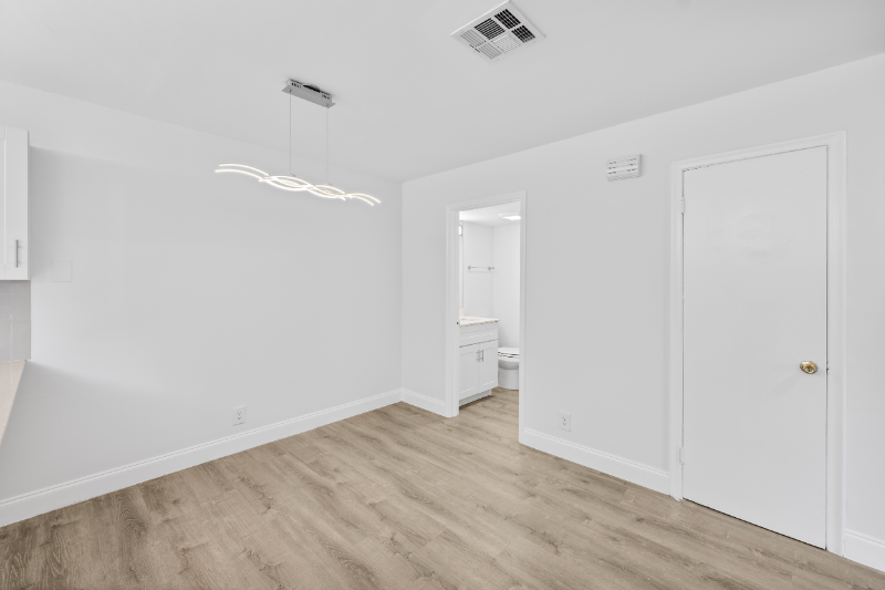 2695 Albatross Rd N - Photo 7 of 15