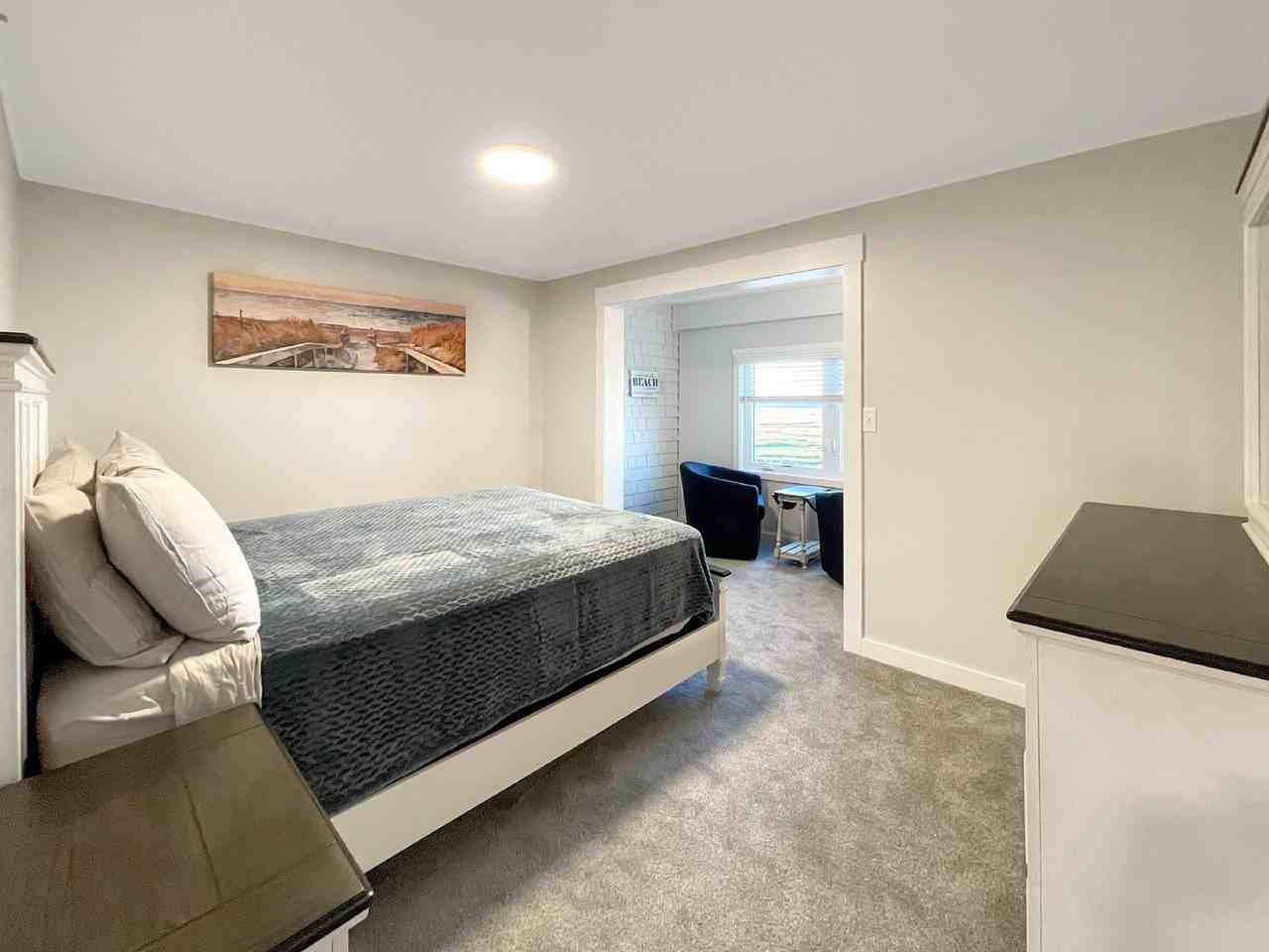 449 Ocean Blvd #403 - Photo 5 of 12