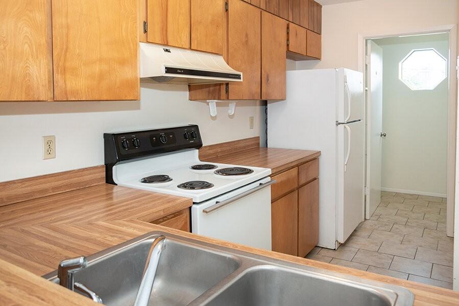 419 Hollywood Blvd Nw - Photo 7 of 23