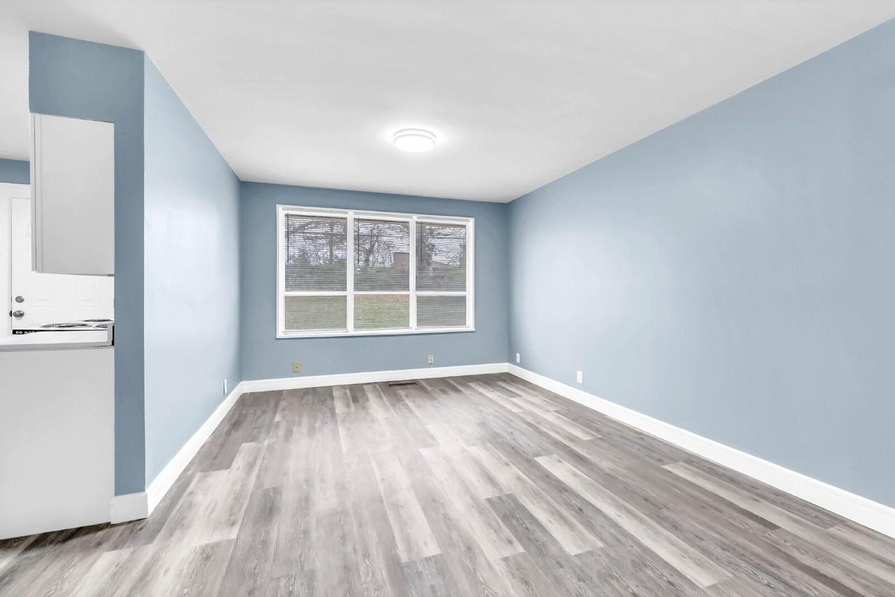 124 Yorktown Rd - Photo 6 of 27