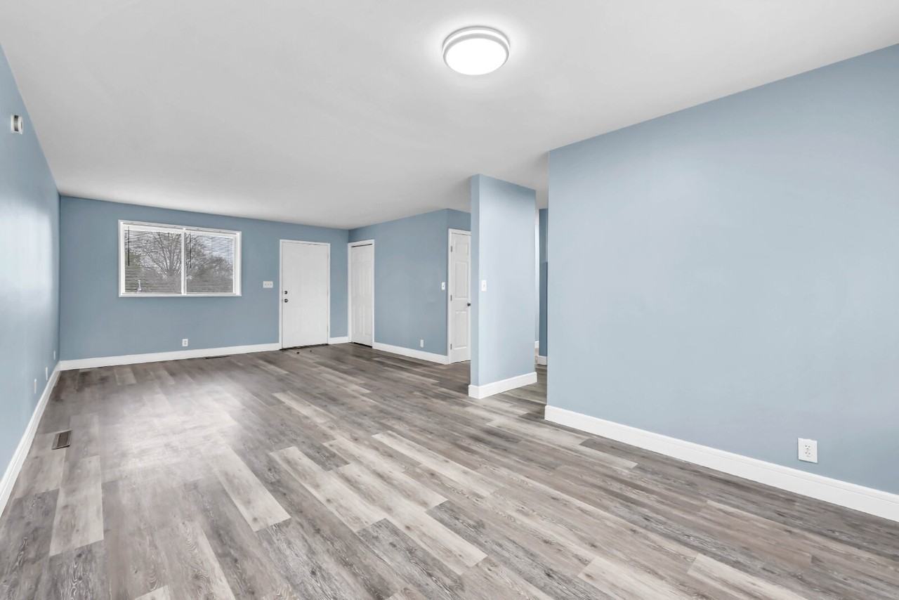 124 Yorktown Rd - Photo 7 of 27