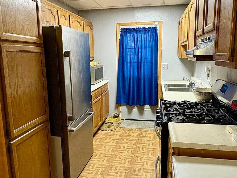 2776 Medford St - Photo 6 of 17