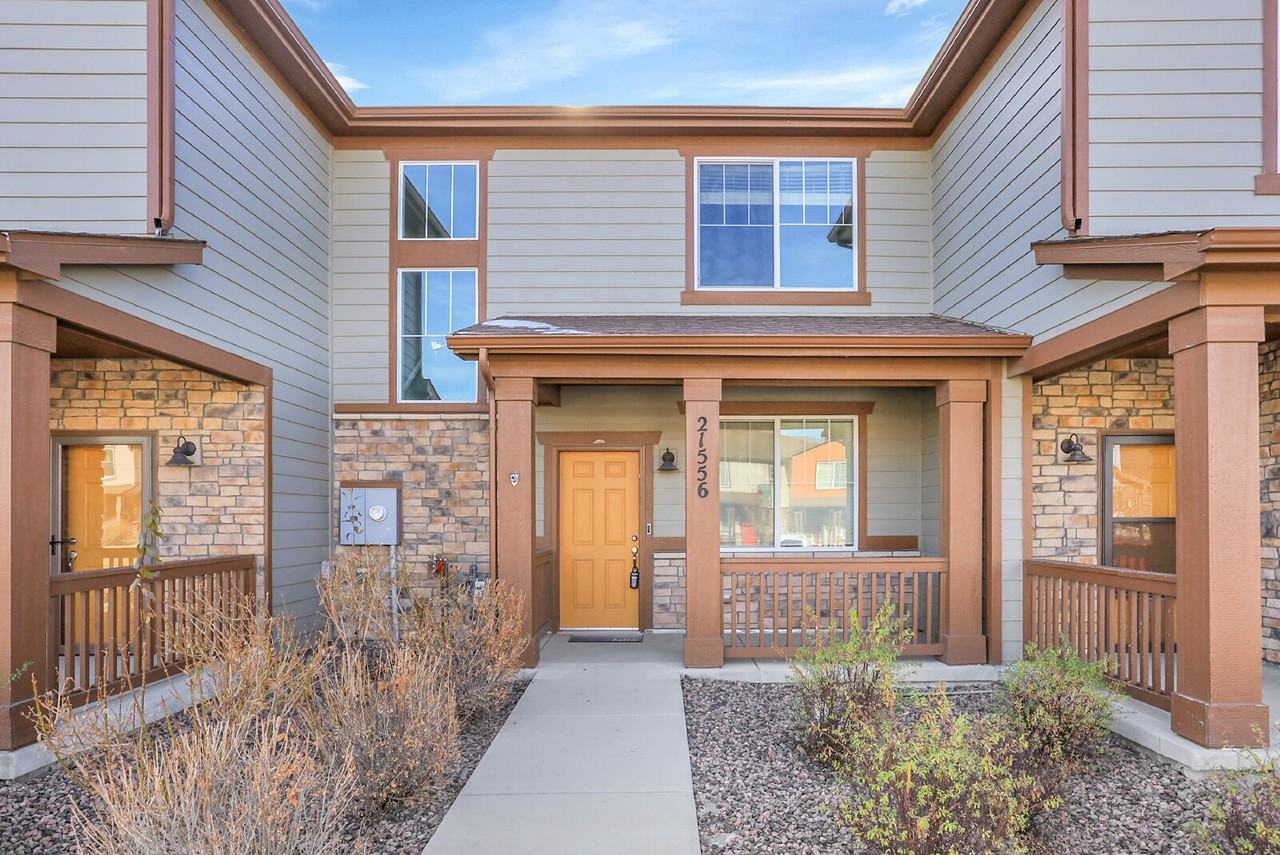 21556 E 59th Pl - Photo 4 of 35