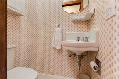 980 East 6th Street - Photo 2 of 29